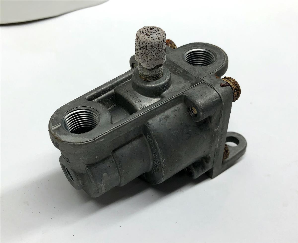 M939 Series Air Supply Valve Assembly